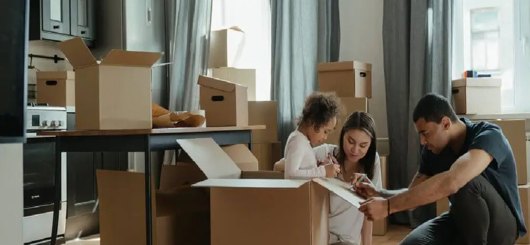 https://jordanrivermoving.com/what-to-pack-first-when-moving/